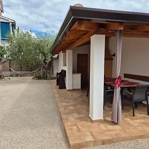 Vinja - Privat Garden - Whirlpool Apartment