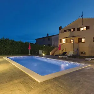 https://apartments-klaudija-pula.pula-hotels.org